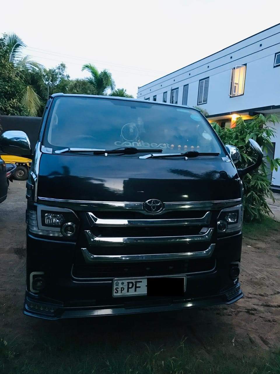 Kdh van rent katunayake airport